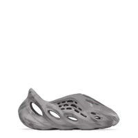 YEEZY  10076402