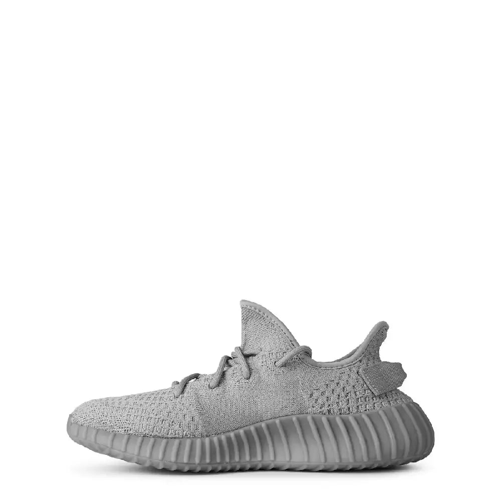 YEEZY  11691780