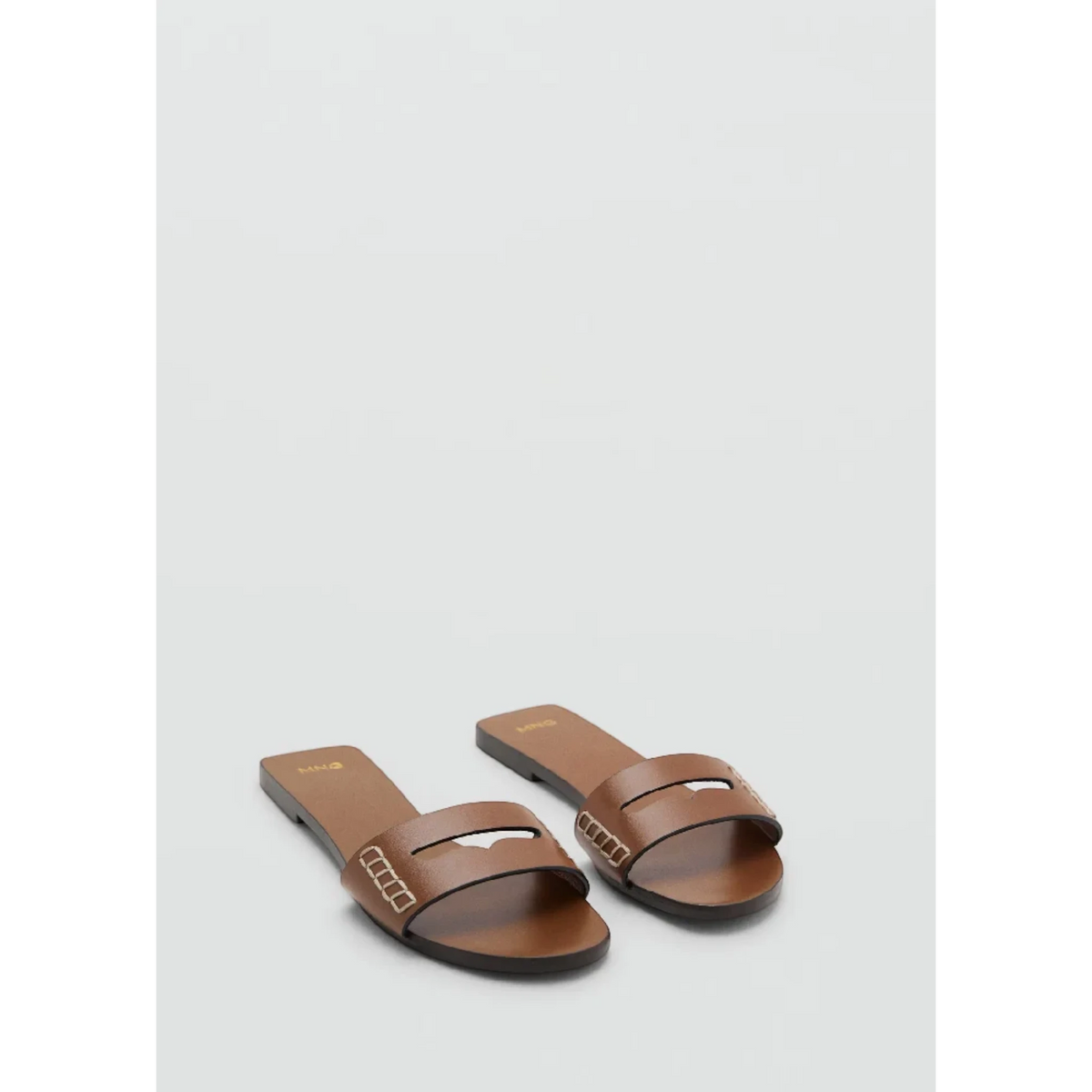 Leather sandals with a wide strap
