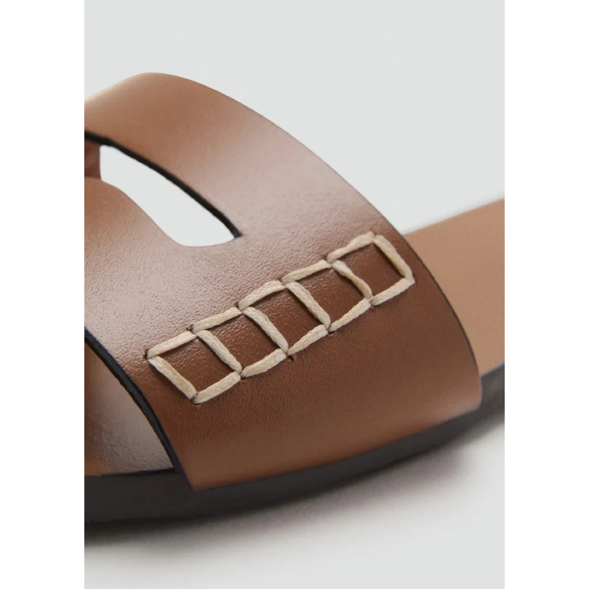 Leather sandals with a wide strap