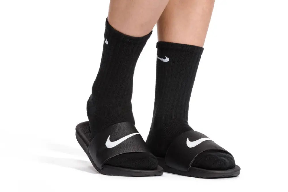 NIKE  819352-001