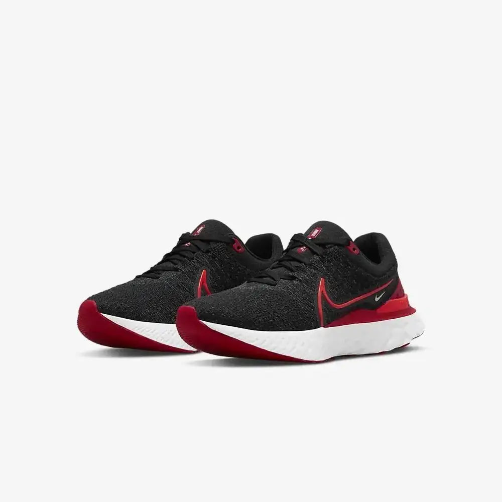 NIKE  DD3024-008