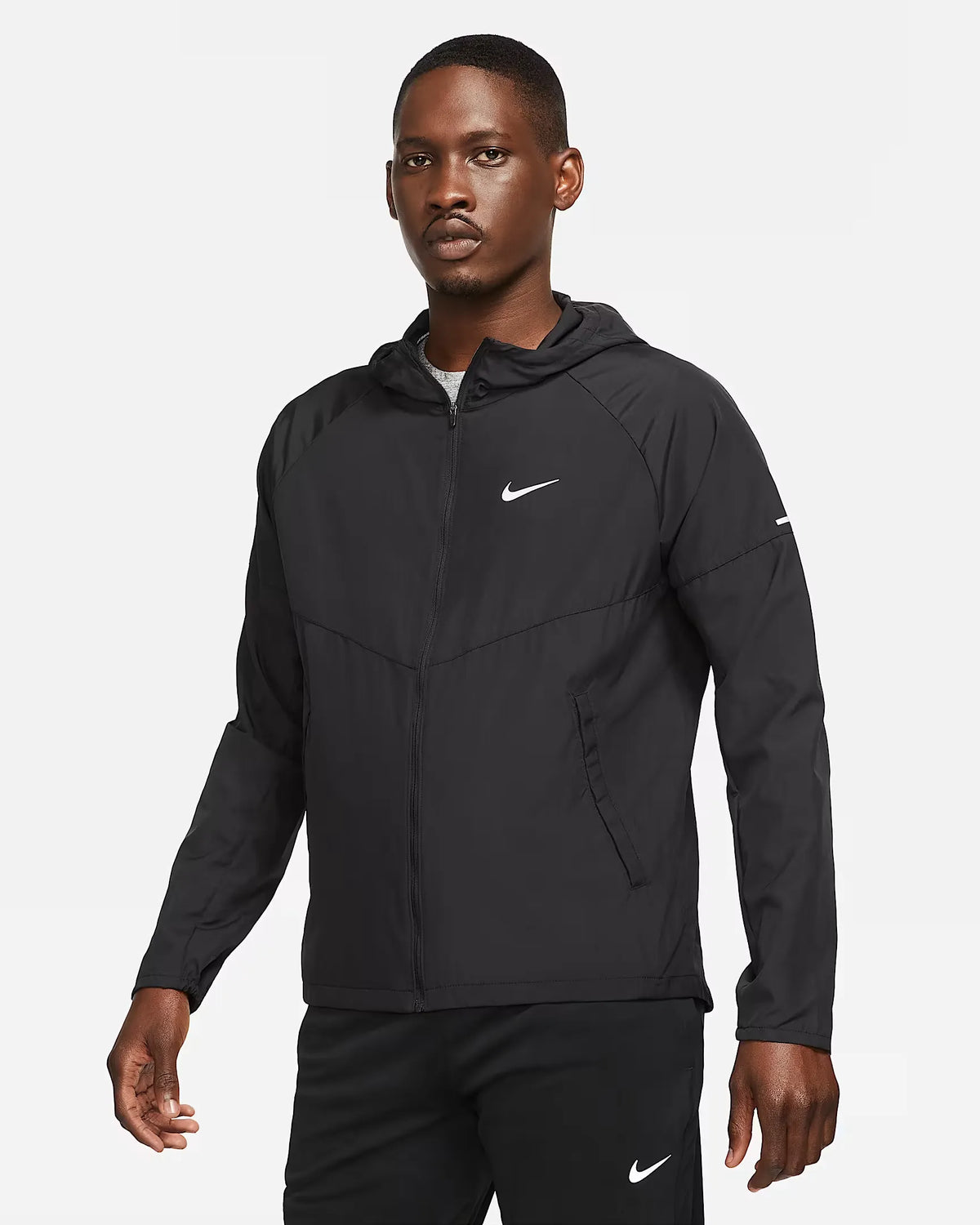 NIKE  DD4746-010