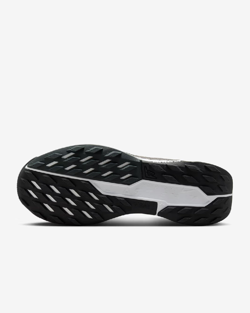 NIKE  DV3864-001