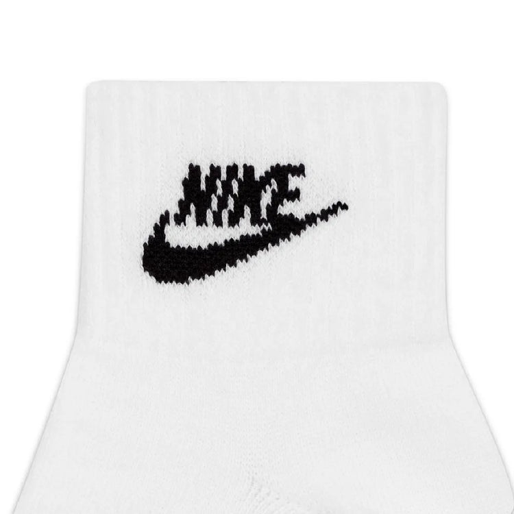 NIKE Sportswear Everyday Essential Ankle Socks 3 Pairs White DX5074-101