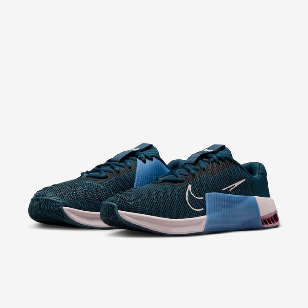 NIKE  DZ2537-401