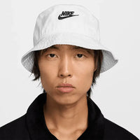 NIKE  FB5381-100