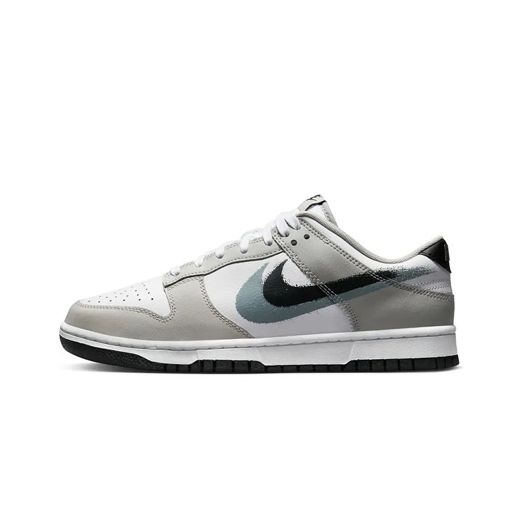 NIKE  FD0661-100