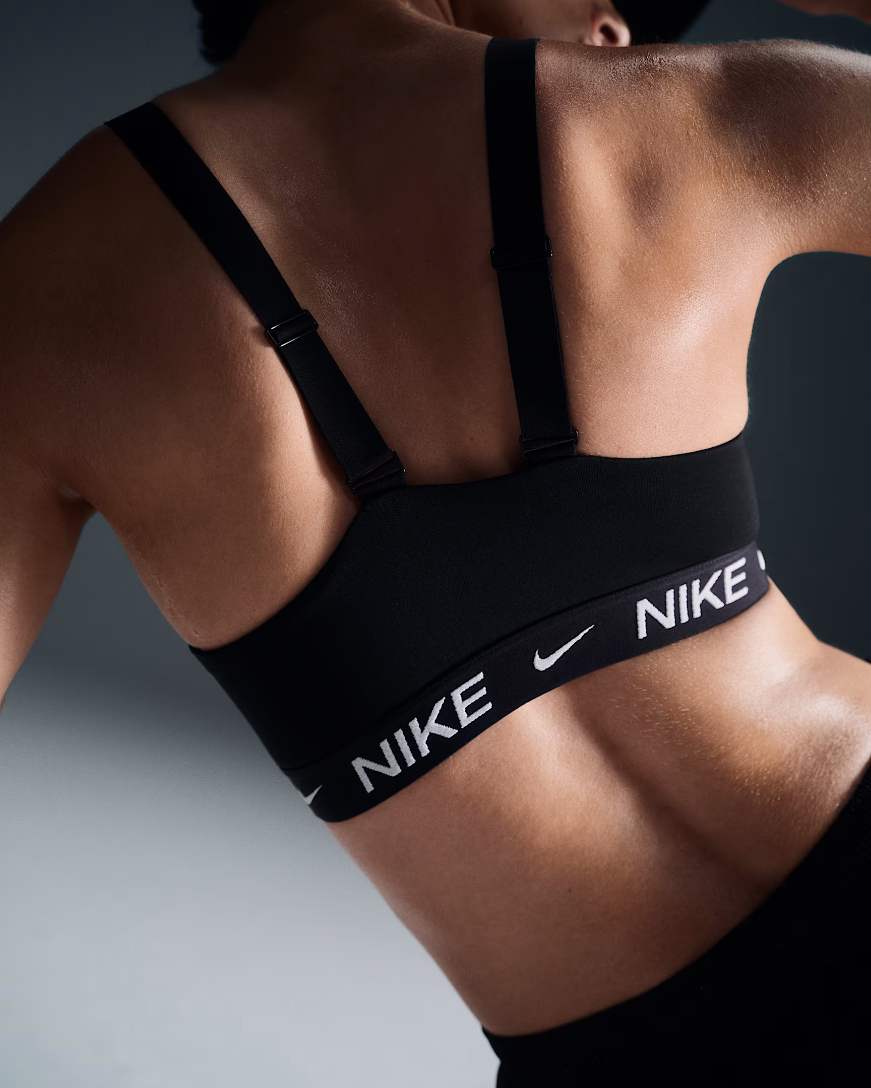 nike v cut sports bra