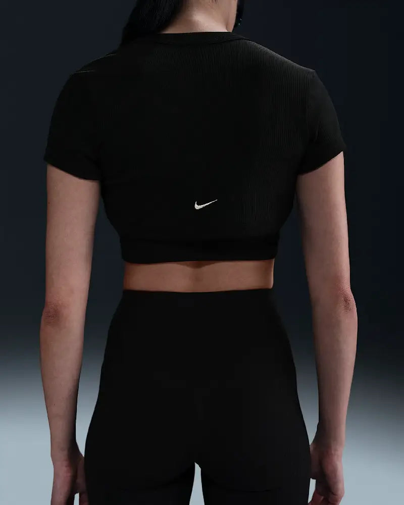 NIKE  HJ1299-010