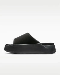 NIKE  HJ5601-002