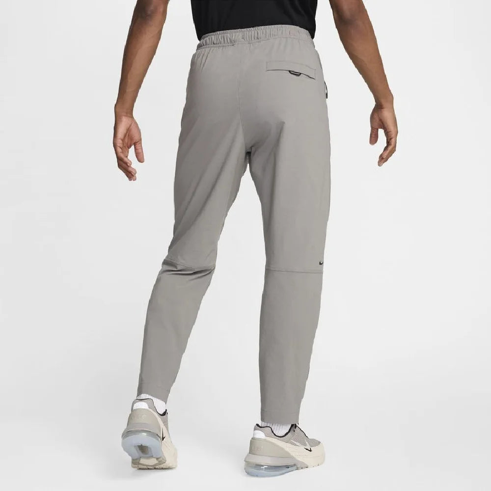 NIKE  HM8241-014