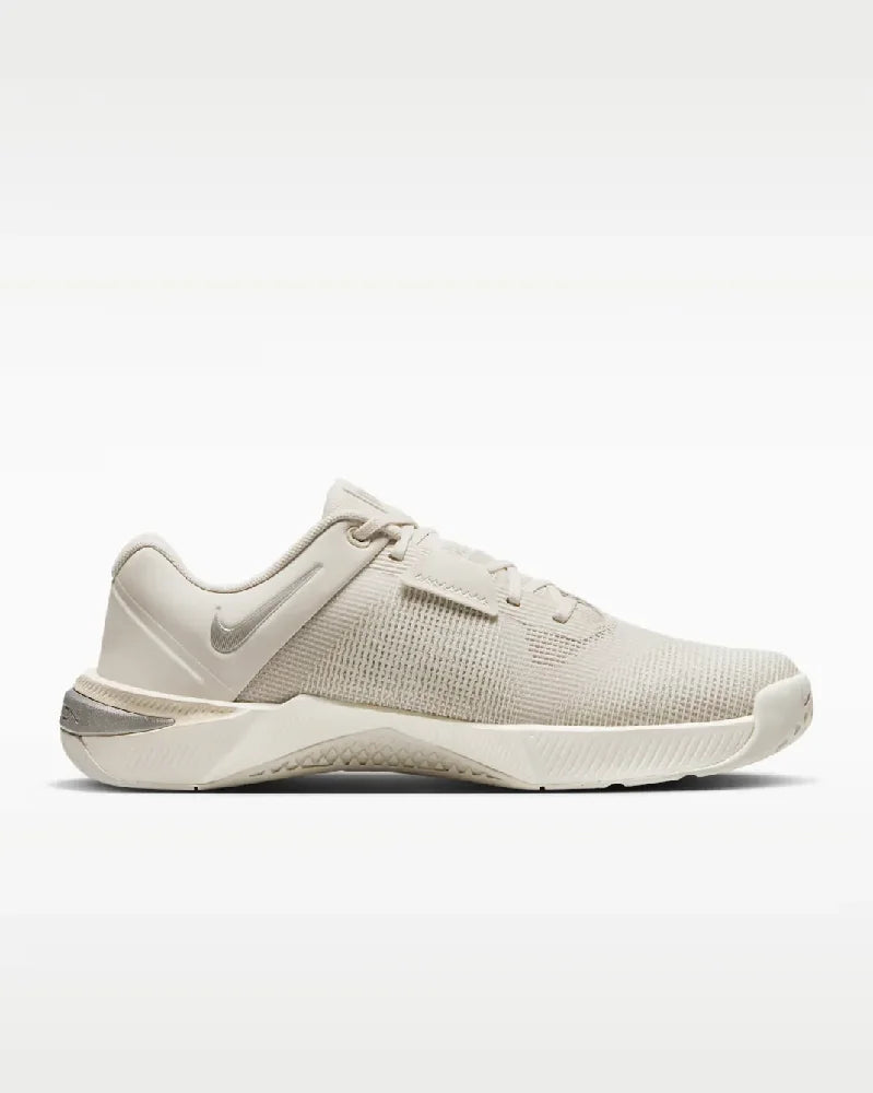 NIKE  HQ2620-102