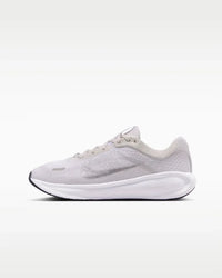 NIKE  HQ3266-105