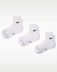 NIKE  HQ8030-901