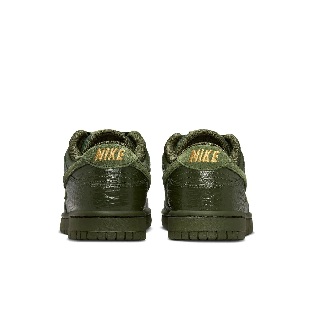 NIKE Dunk Low Sneakers Green HV4388-300