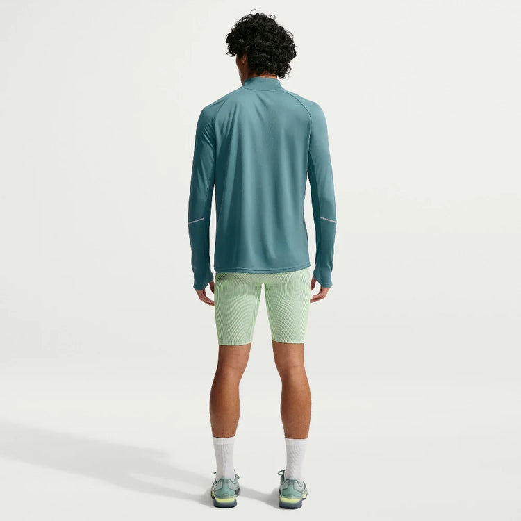 NIKE  IF2084-008