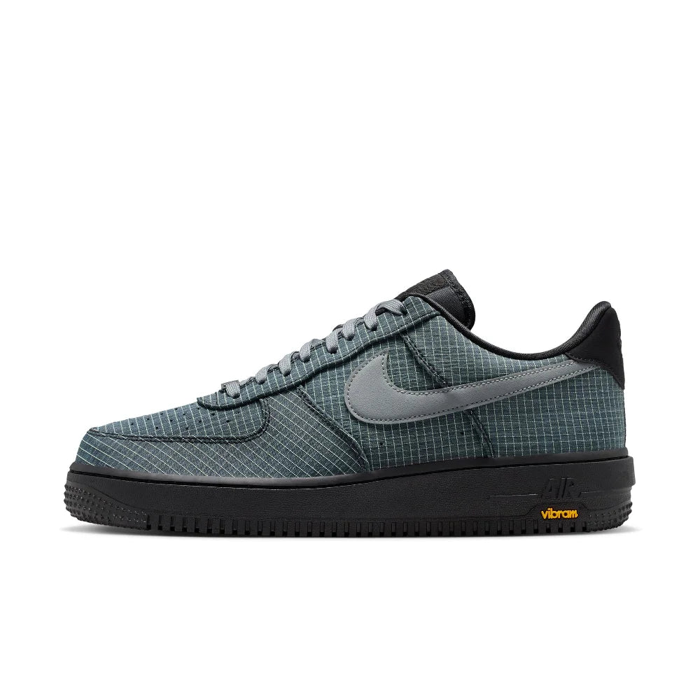 NIKE  IH1943-002