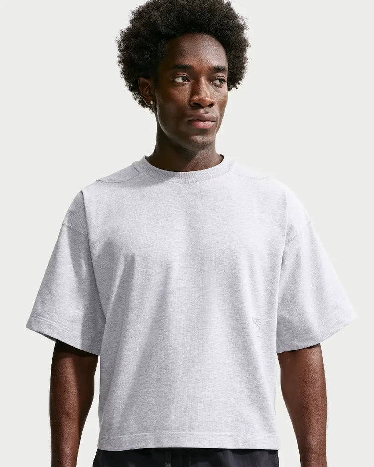 NIKE  IM3611-077