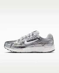 NIKE  IO3496-001