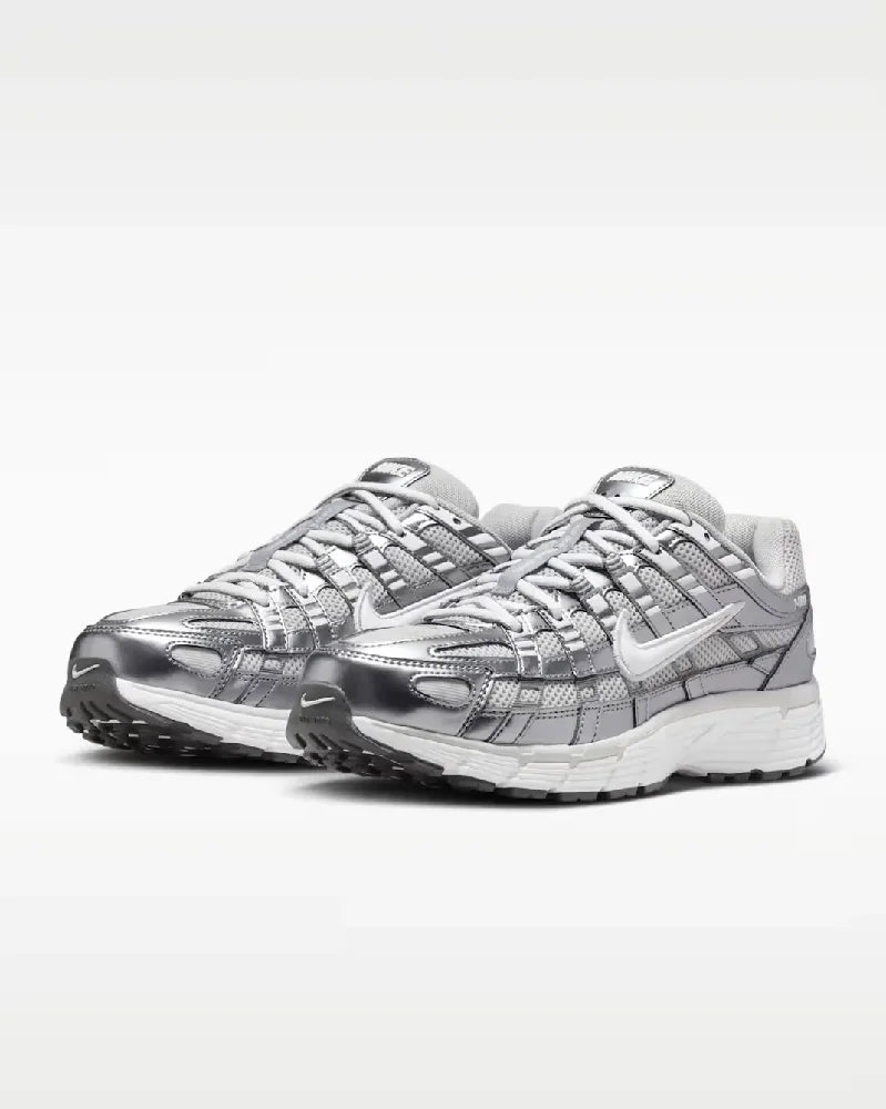 NIKE  IO3496-001