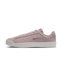 NIKE  IO8435-600