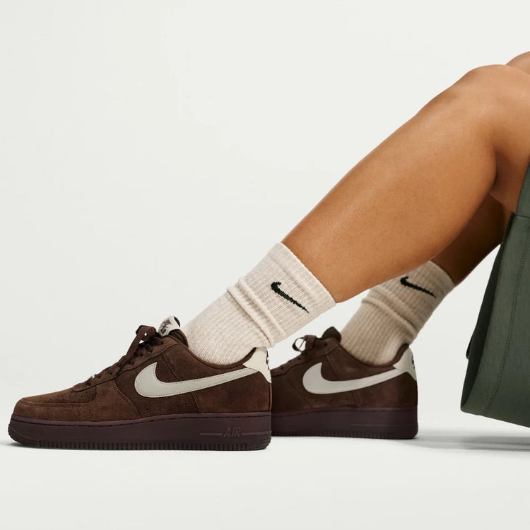 NIKE Air Force 1 '07 Suede Sneakers Brown IQ0136-200