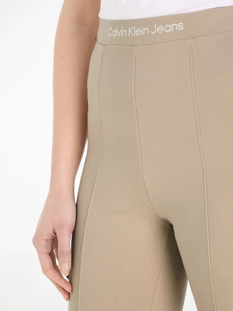CALVIN KLEIN  J20J221917-PED