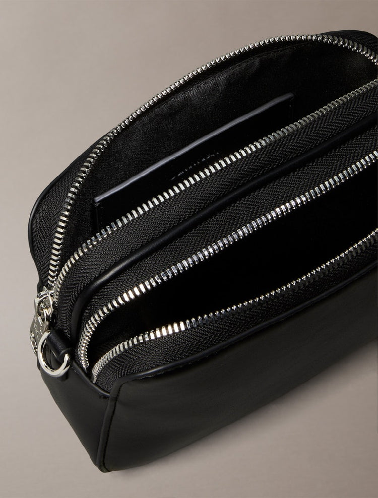 CALVIN KLEIN  LV04F3165G-2QP