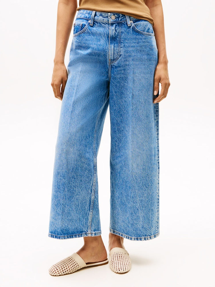 Wide Leg Straight Jeans