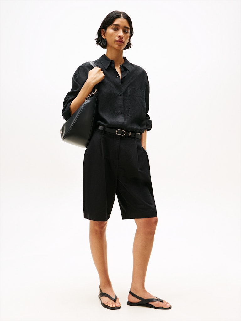 Wide Leg Bermuda Shorts With Linen