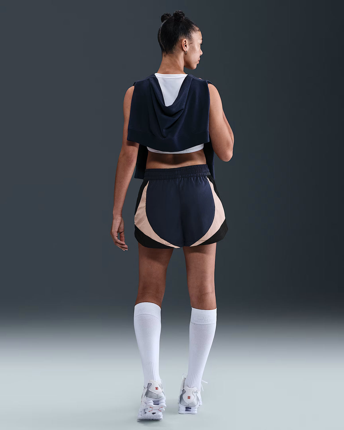 Sportswear 7.5cm Mid-Rise Loose Track Short