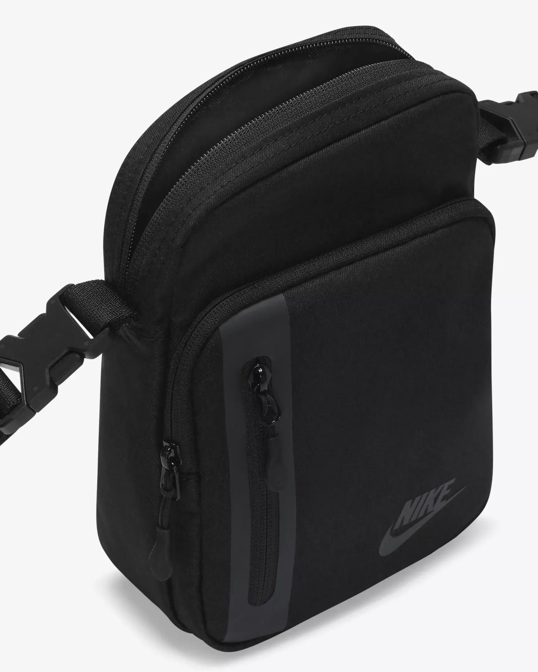 Nike Unisex Elemental Crossbody Bag