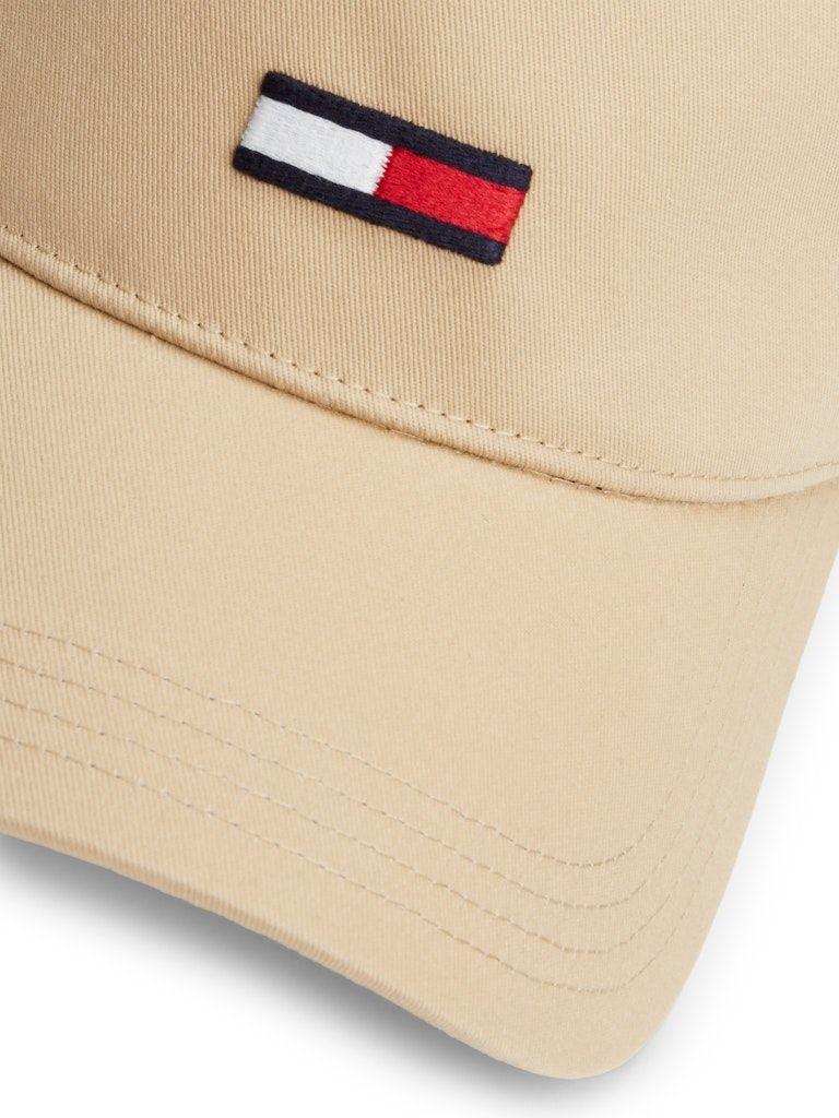 Tommy Jeans Elongated flag Mesh Trucker Baseball Cap