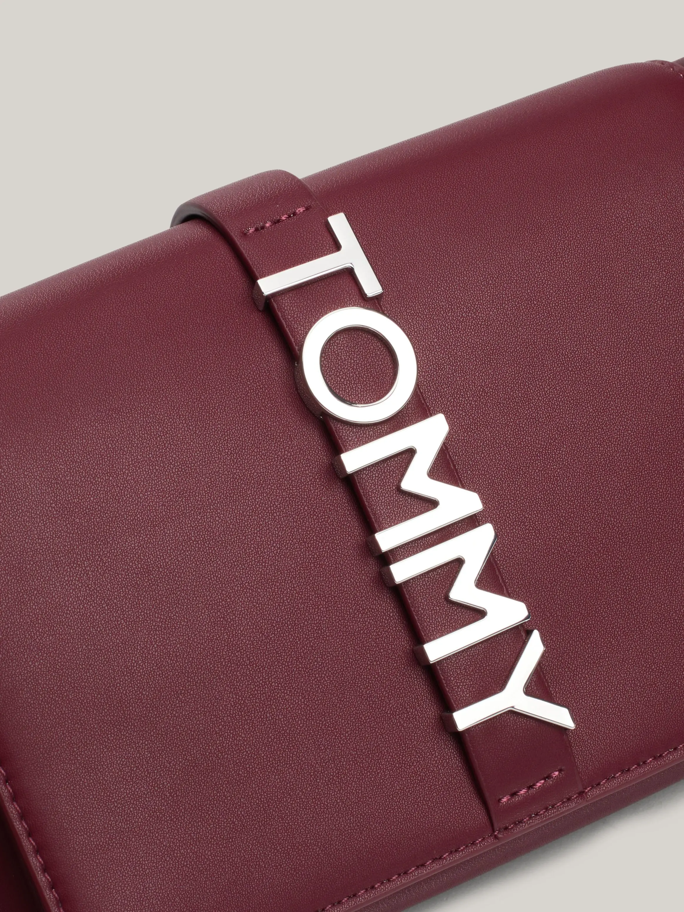 Tommy Jeans Logo Flap Crossover Bag