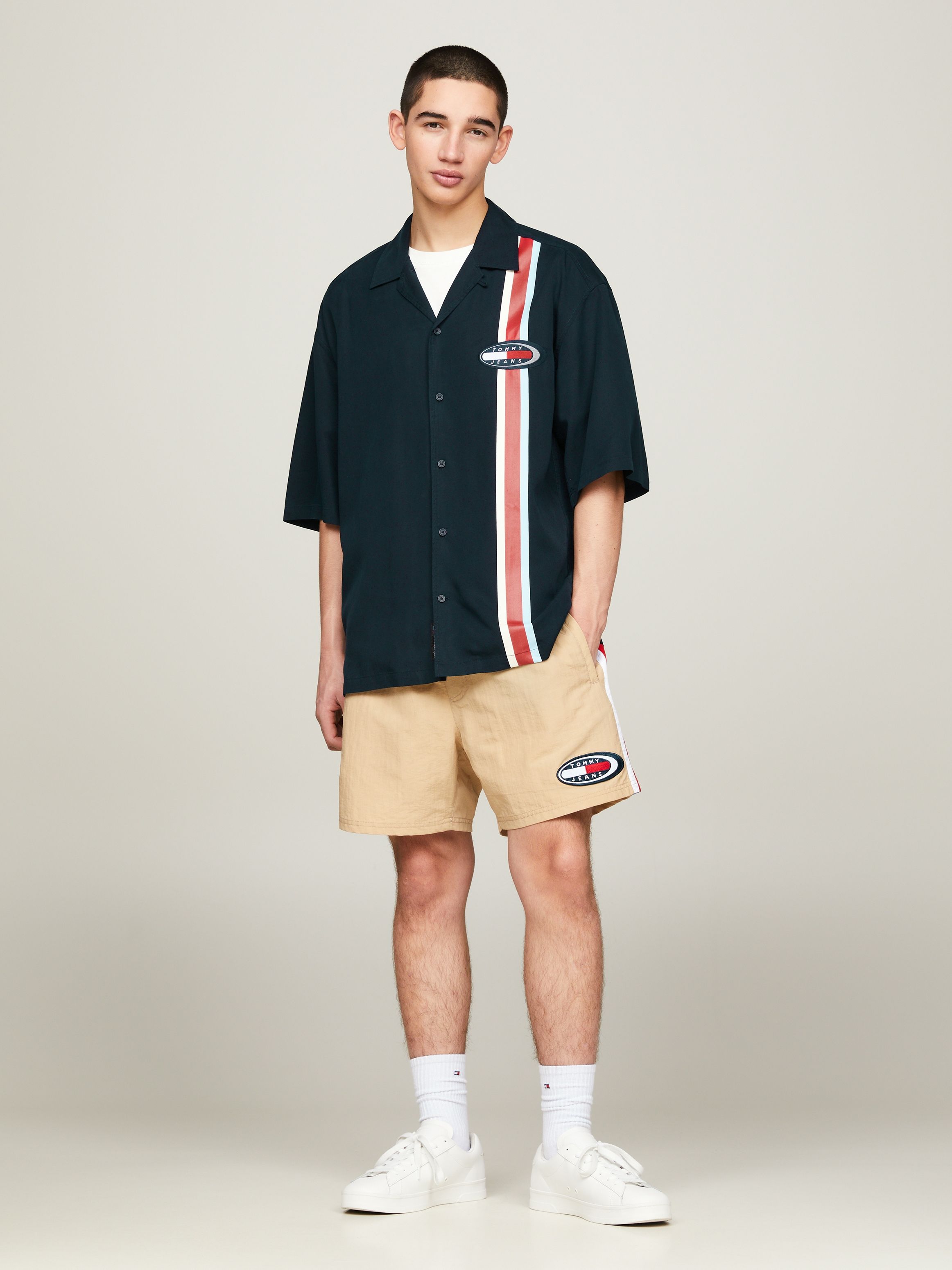 Tommy Jeans Archive Relaxed Short Sleeve Shirt