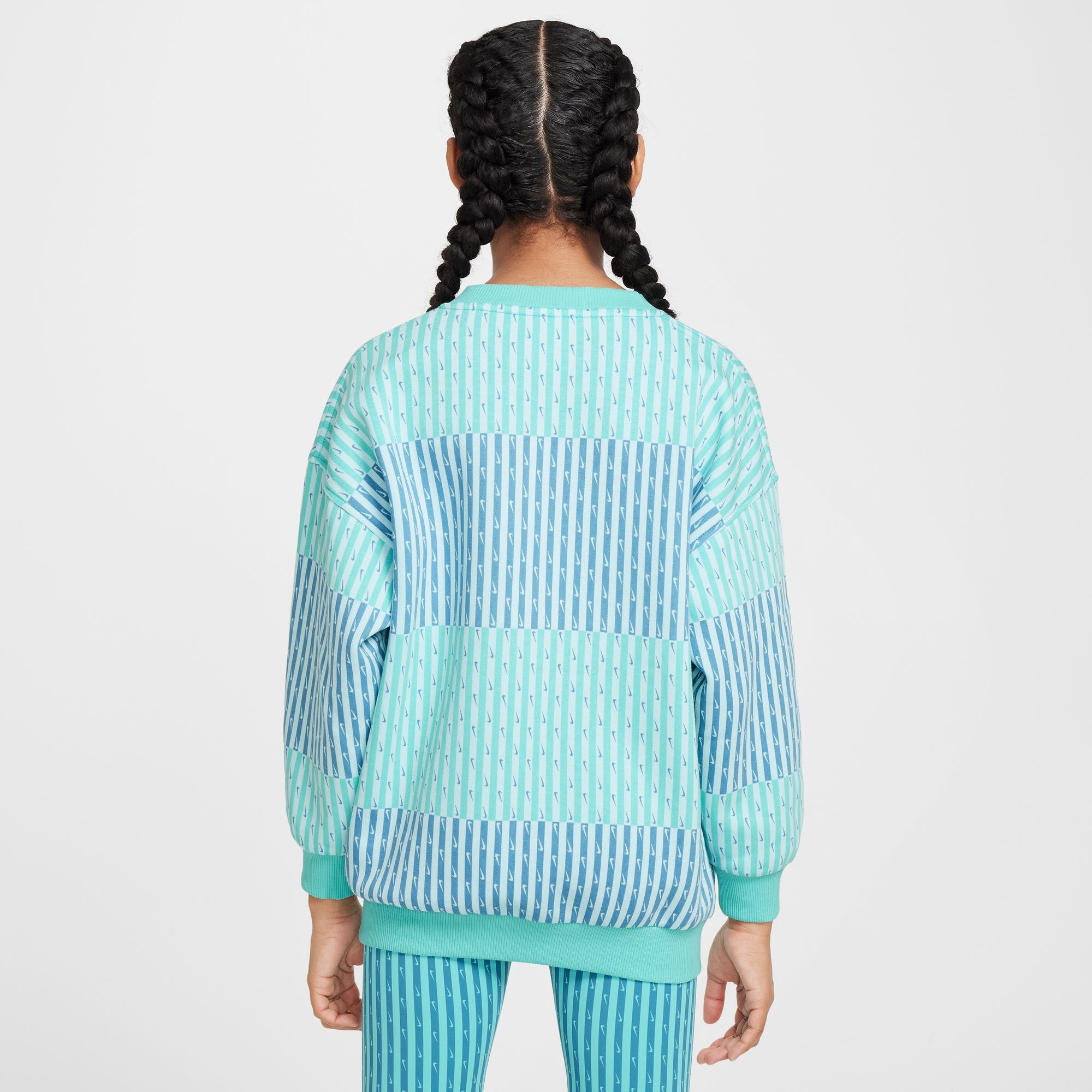 Nike Sportswear Club Fleece Big Kids' (Girls') Oversized Sweatshirt