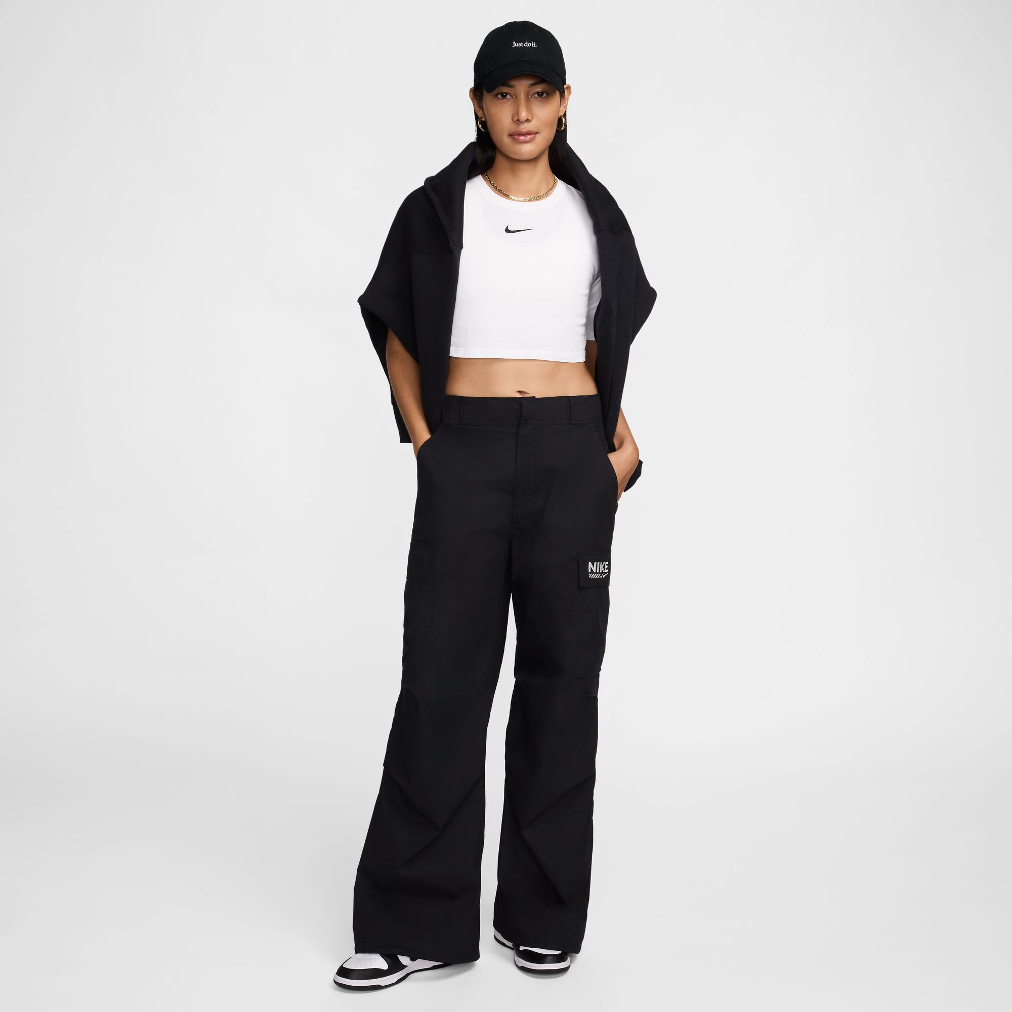 Nike Sportswear Women's Woven Pants