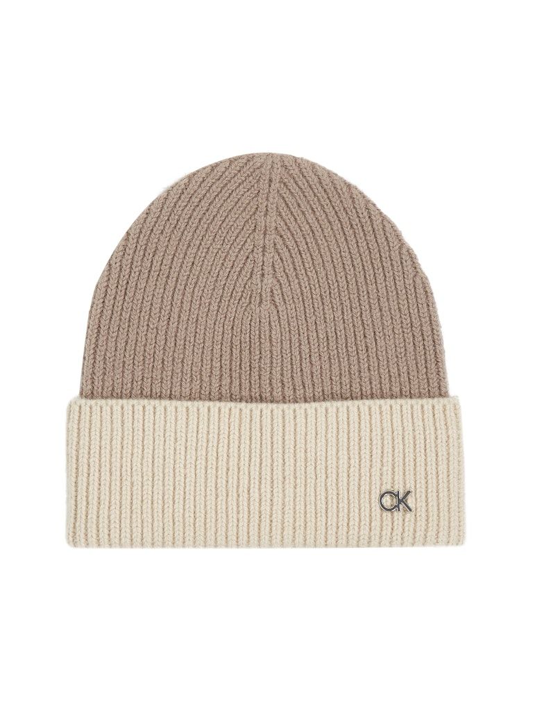 Calvin Klein Jeans Metal Logo beanie