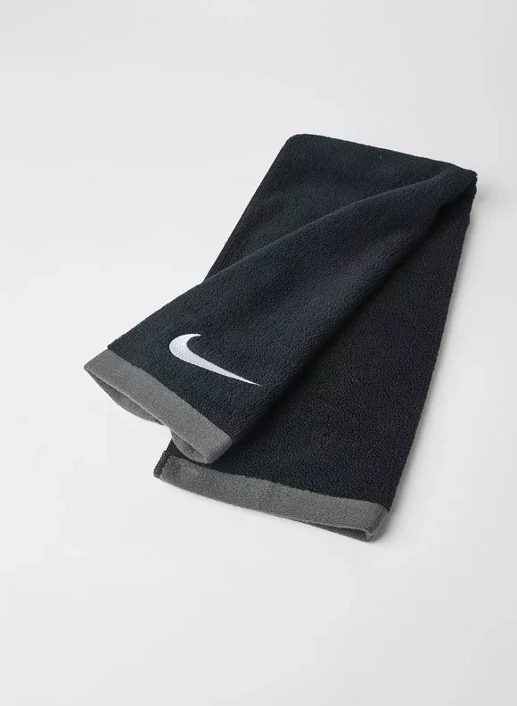 Nike Fundamental Towel